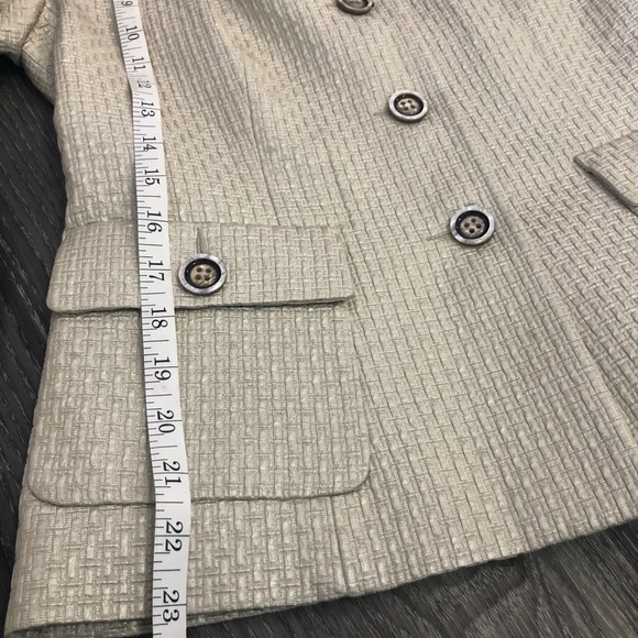 Louben Women’s Beige Gold Blazer Size 8 - Picture 9 of 9